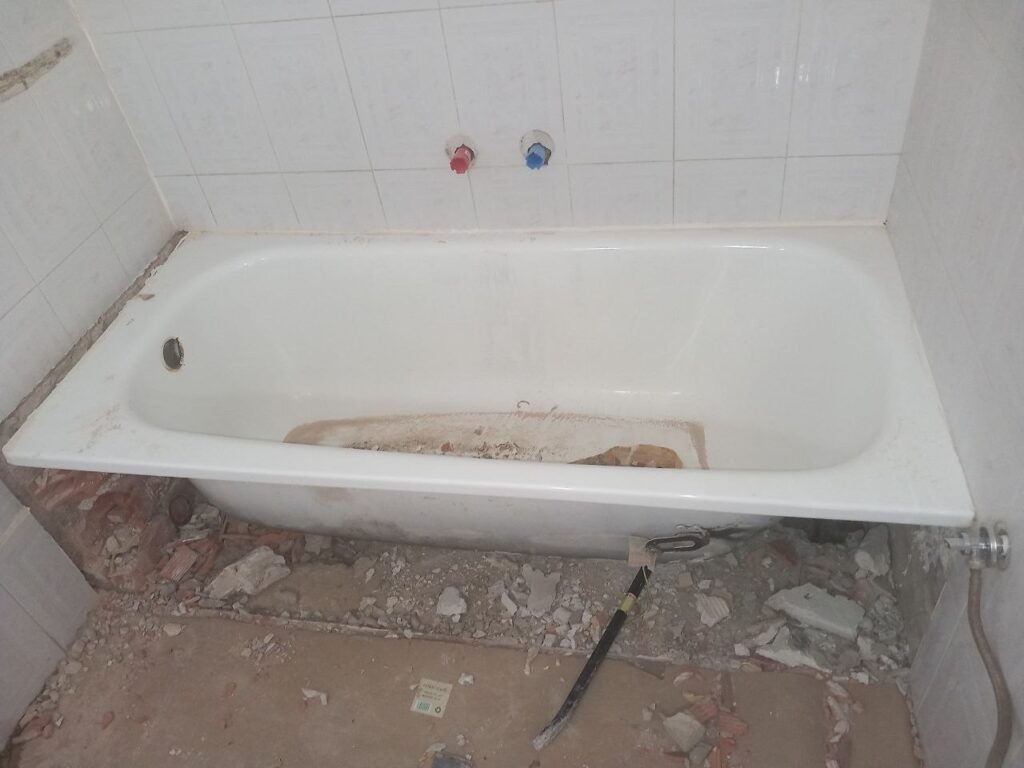 Demolición bañera.